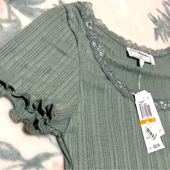 NWT pointelle top - Picture 5 of 5